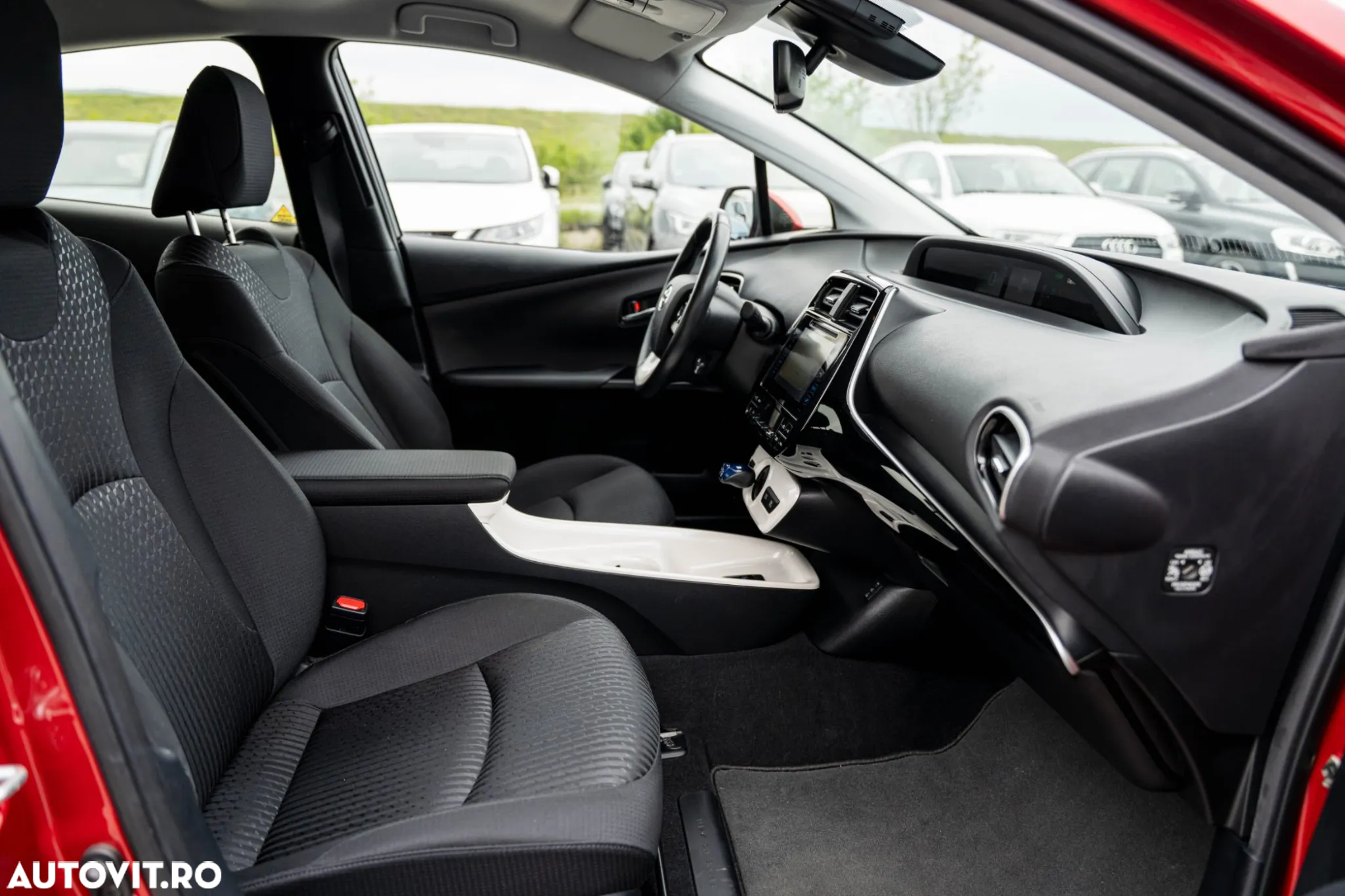 Toyota Prius Hybrid Comfort - 16