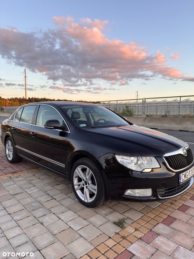 Skoda Superb 2.0 TDI DSG Elegance - 5