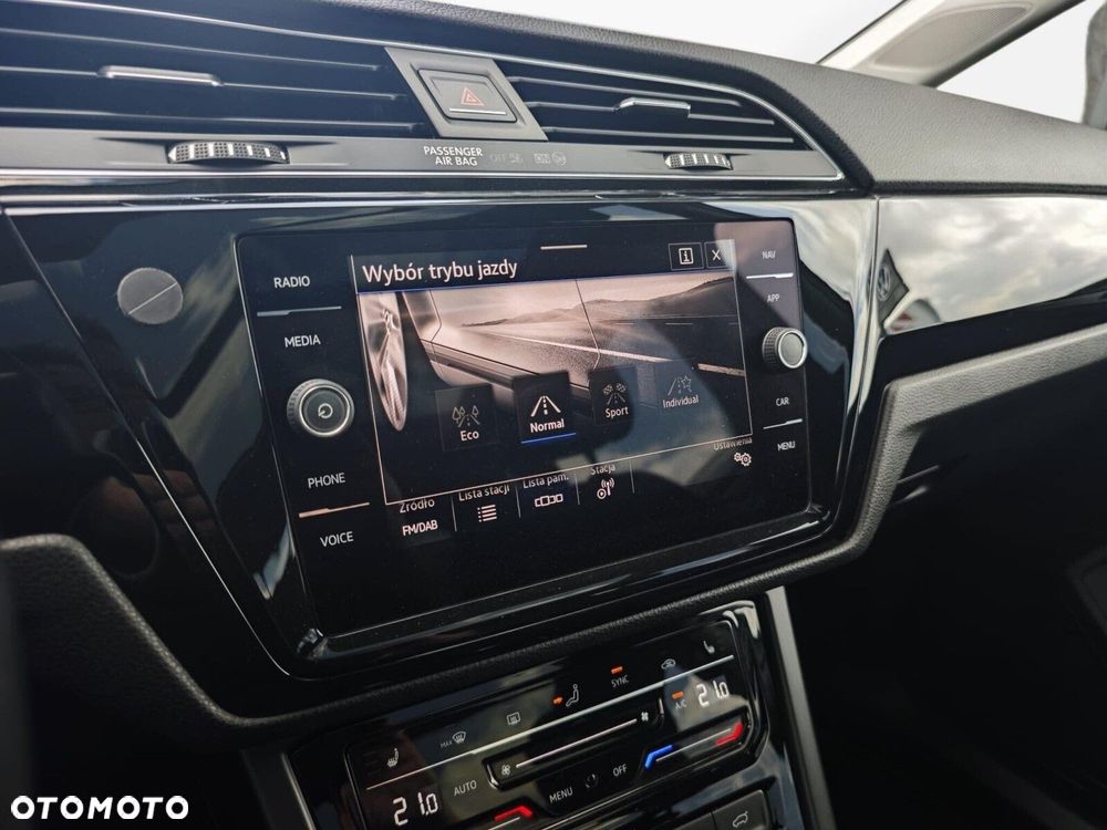 Volkswagen Touran 1.5 TSI EVO Highline DSG - 39