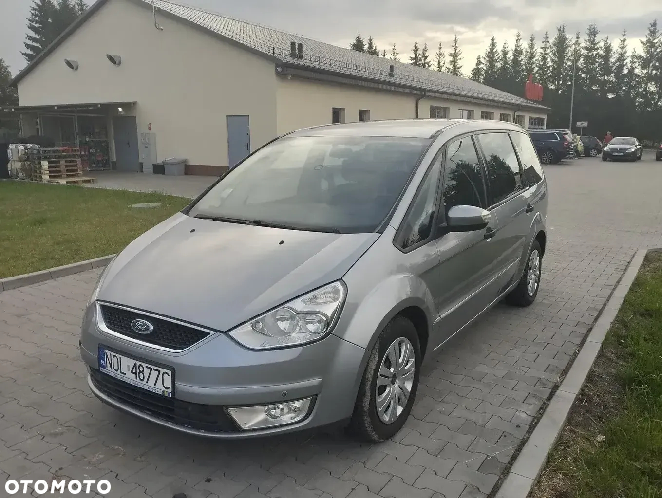 Ford Galaxy 2.0 Ambiente - 19