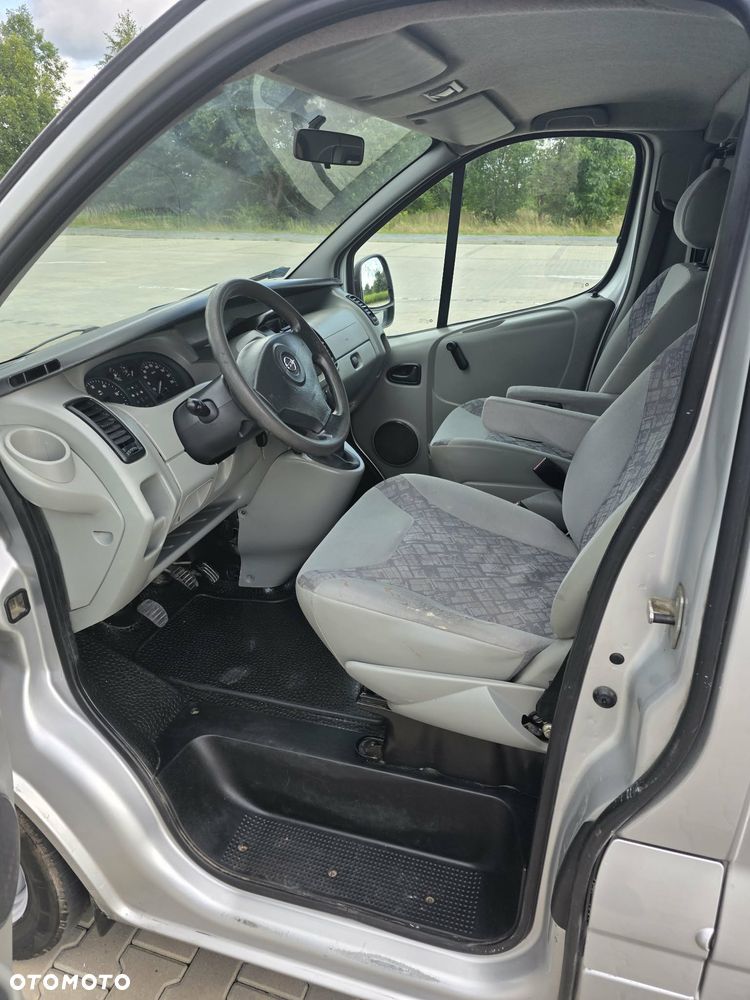 Opel Vivaro - 13