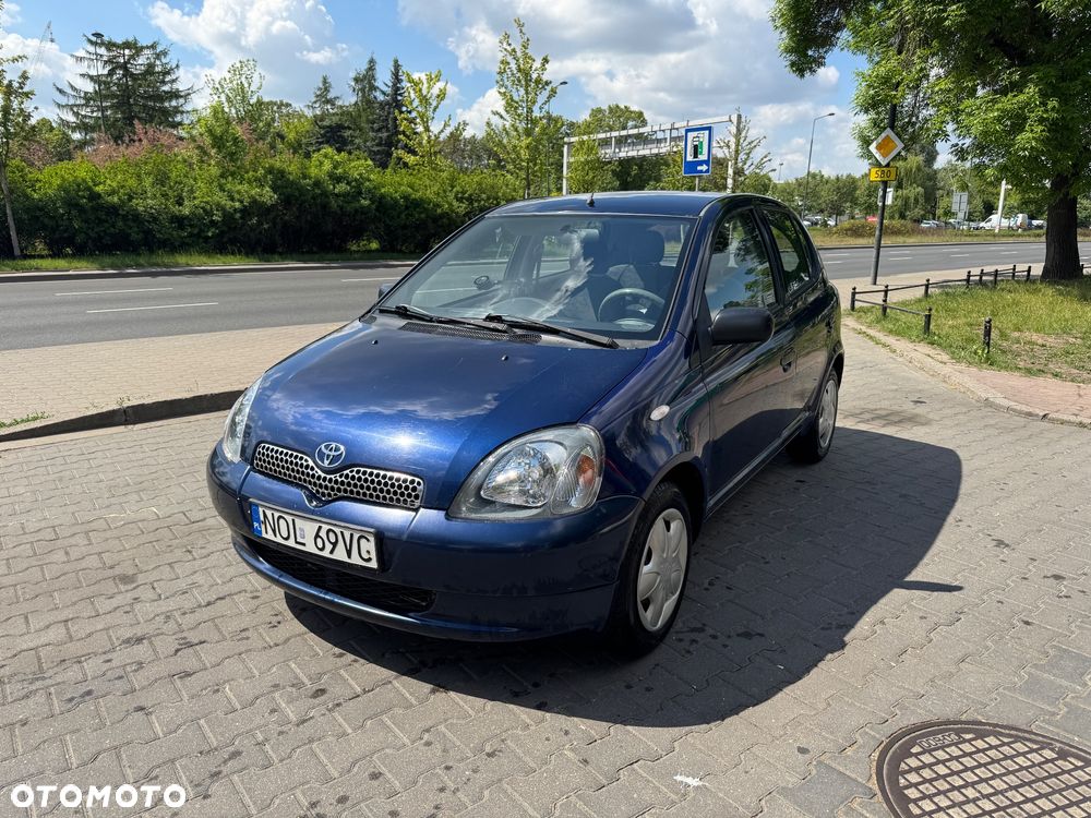 Toyota Yaris - 1