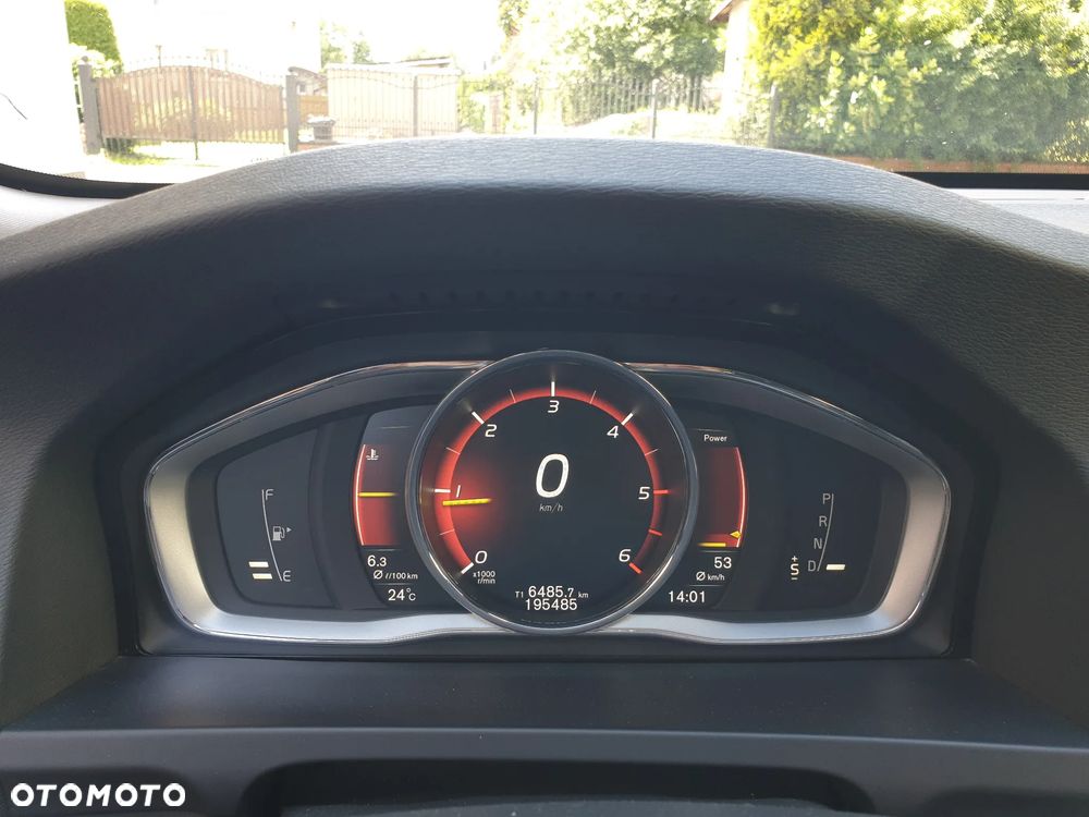 Volvo V60 D3 Geartronic Summum - 25