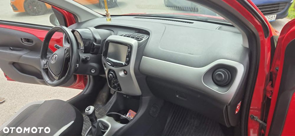 TOYOTA AYGO II nagrzewnica komplet wentylator - 1