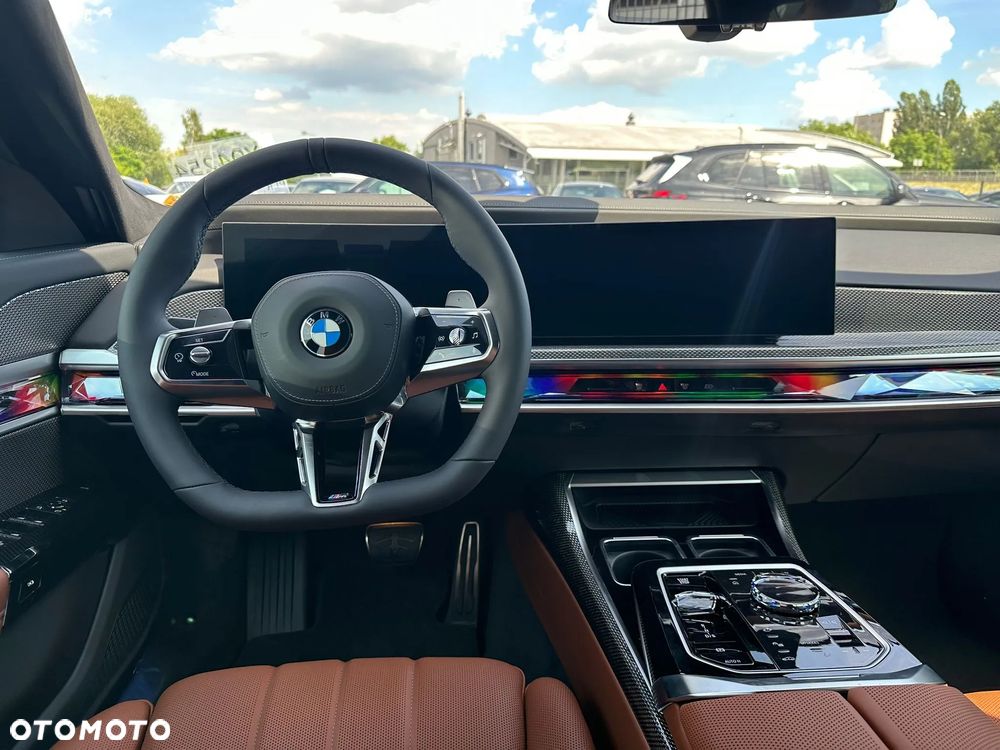 BMW Seria 7 740d xDrive mHEV sport - 13