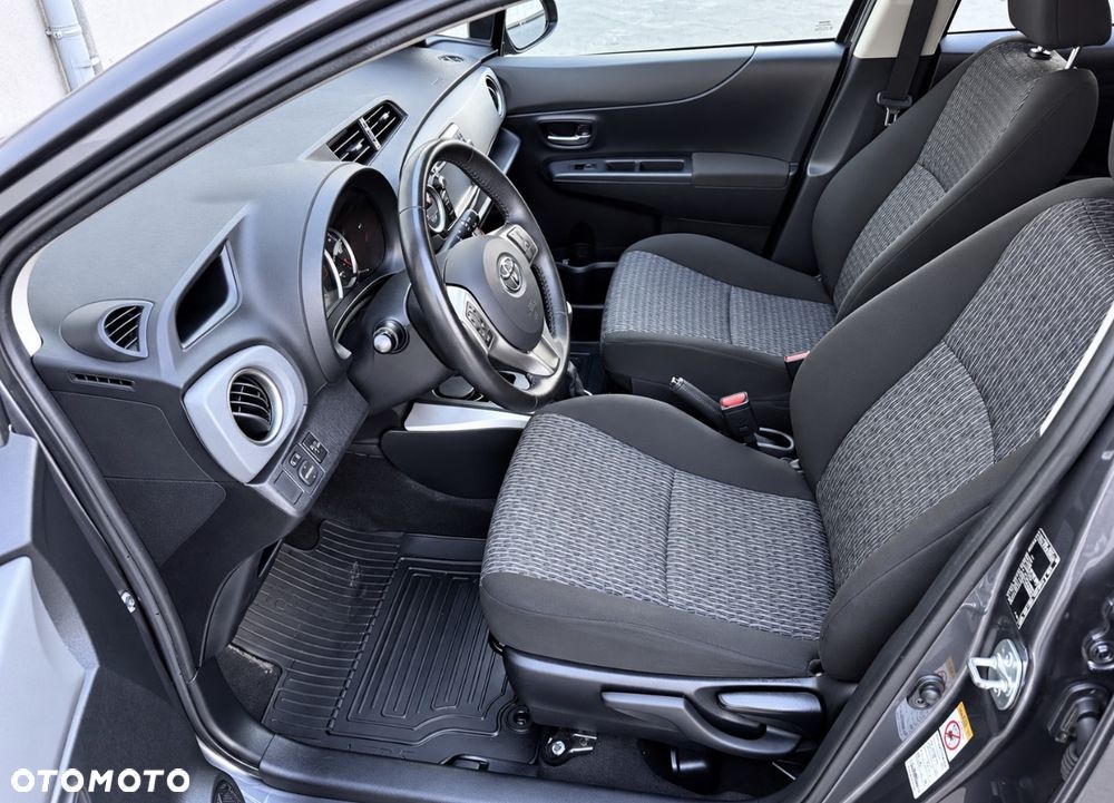 Toyota Yaris 1.33 VVT-i Style - 17