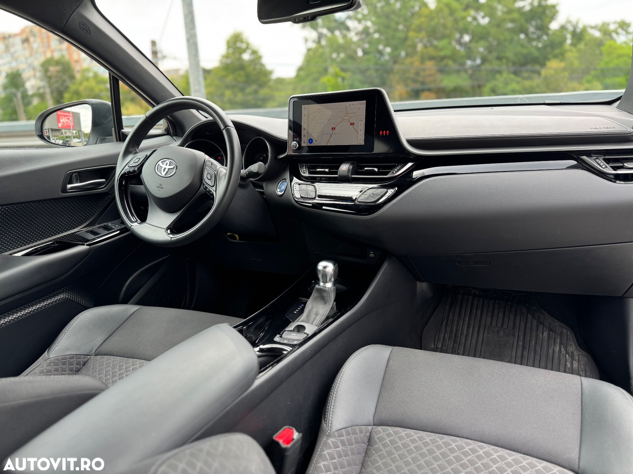 Toyota C-HR 1.8 HSD 122 CP 4x2 CVT C-ult Style - 8