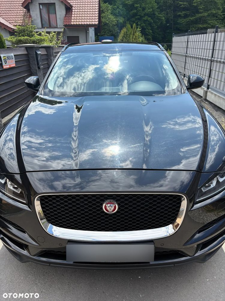 Jaguar F-Pace