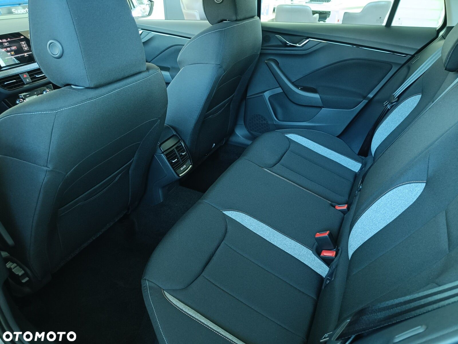 Skoda Kamiq 1.0 TSI Edition 130 - 7