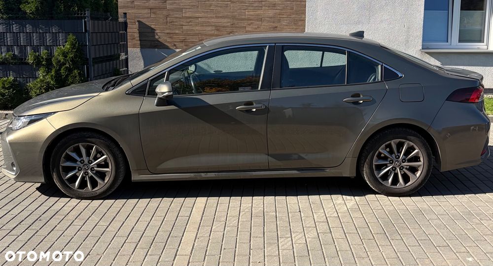 Toyota Corolla - 16