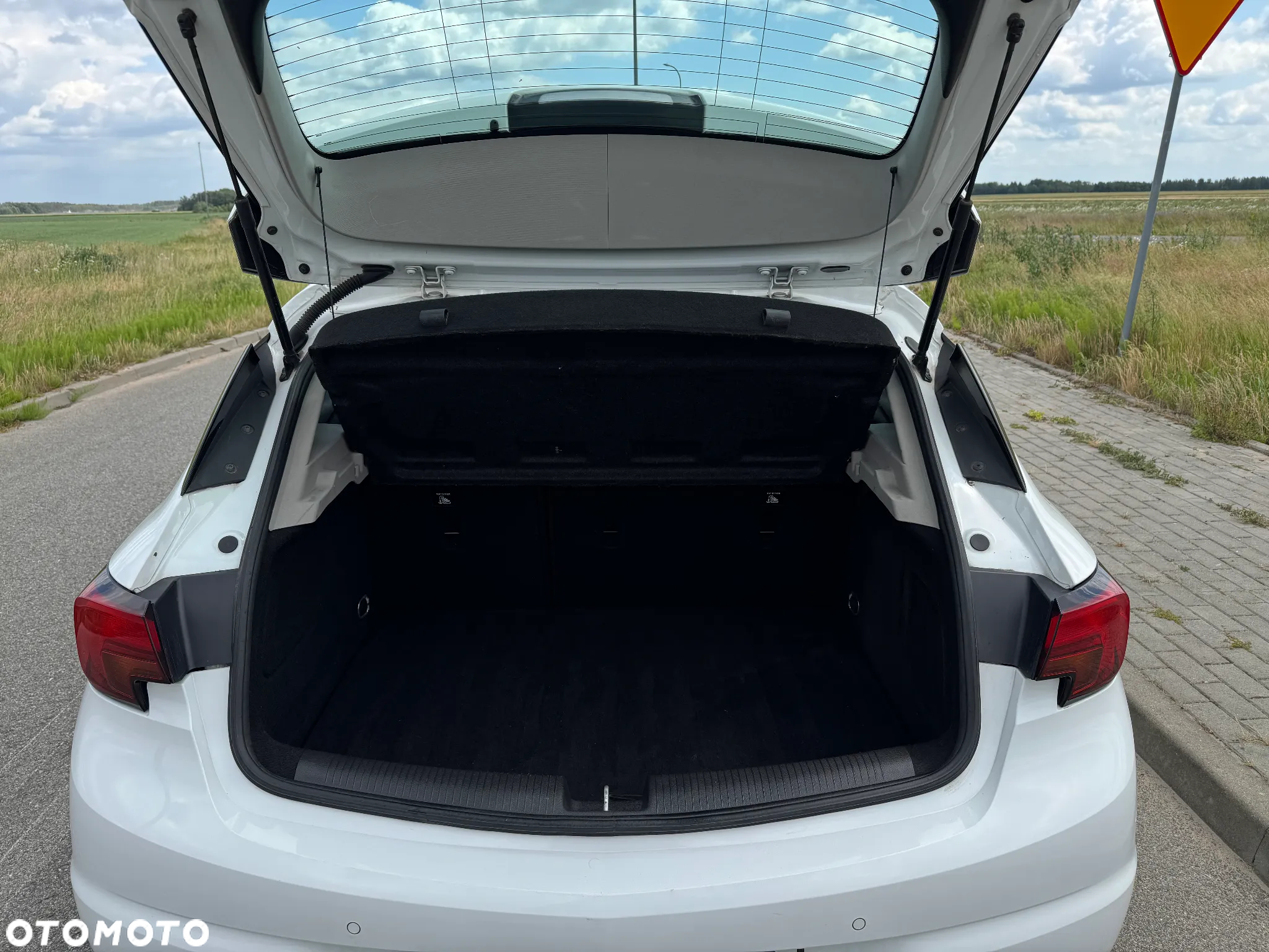 Opel Astra IV 1.4 Essentia - 18