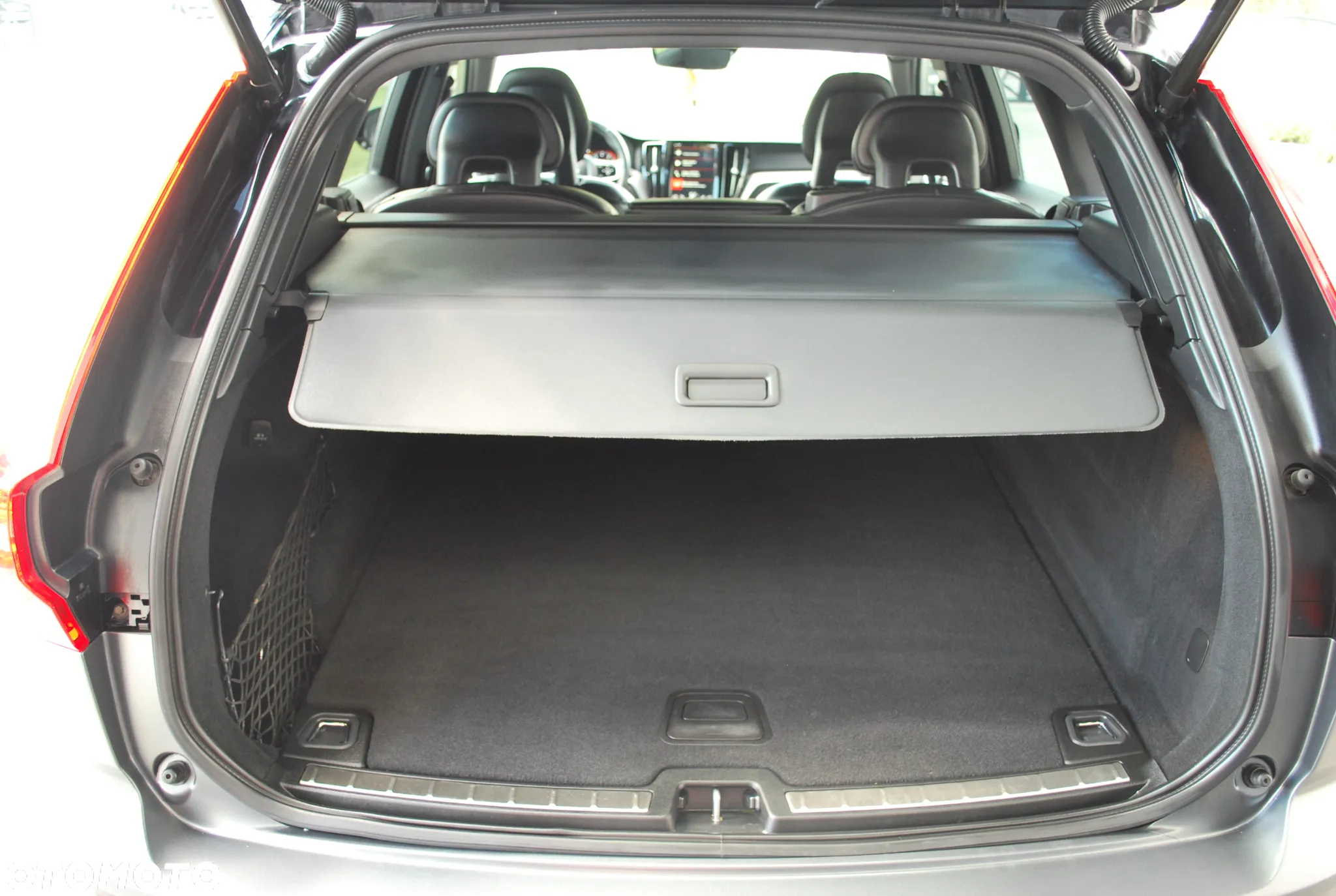 Volvo XC 60 T5 AWD R-Design - 21