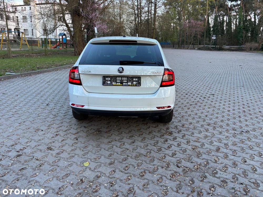 Skoda RAPID - 7