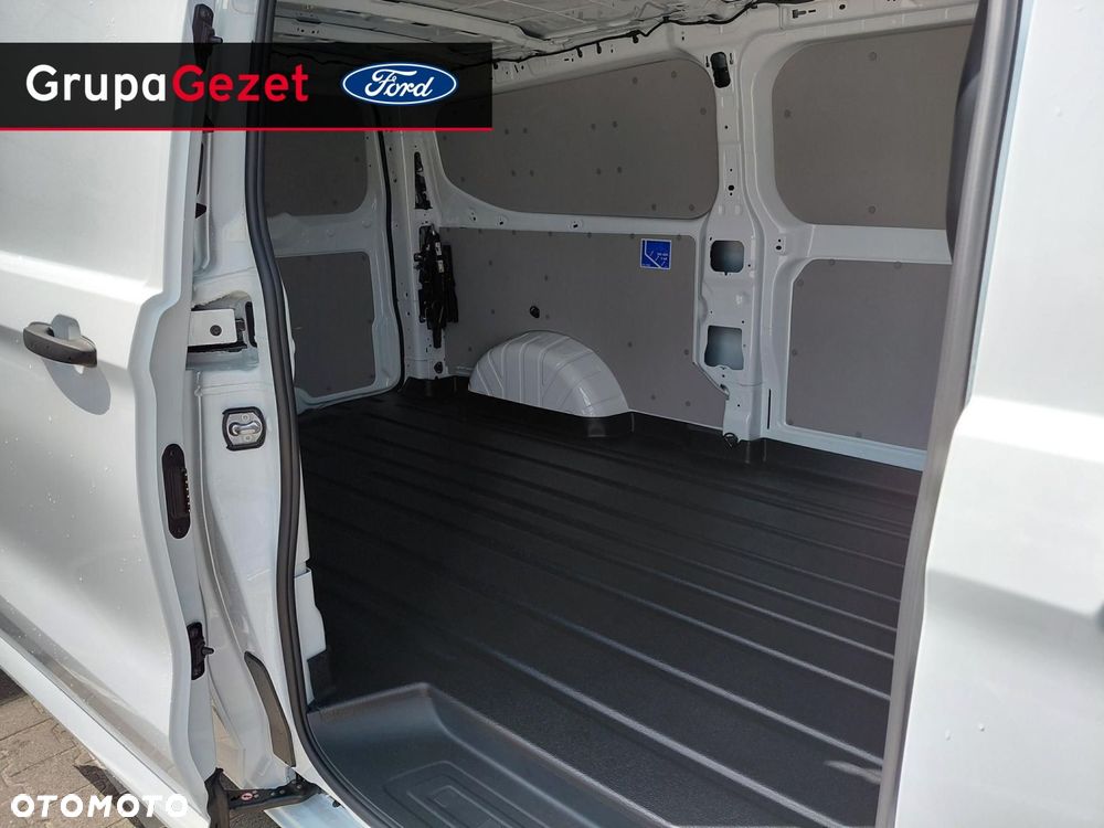 Ford Transit Custom - 8