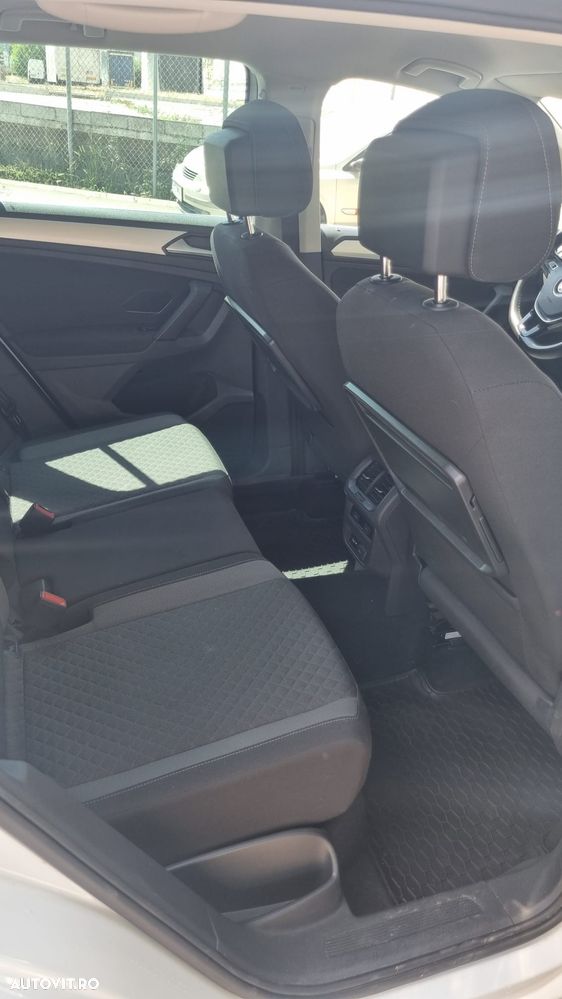 Volkswagen Tiguan - 13