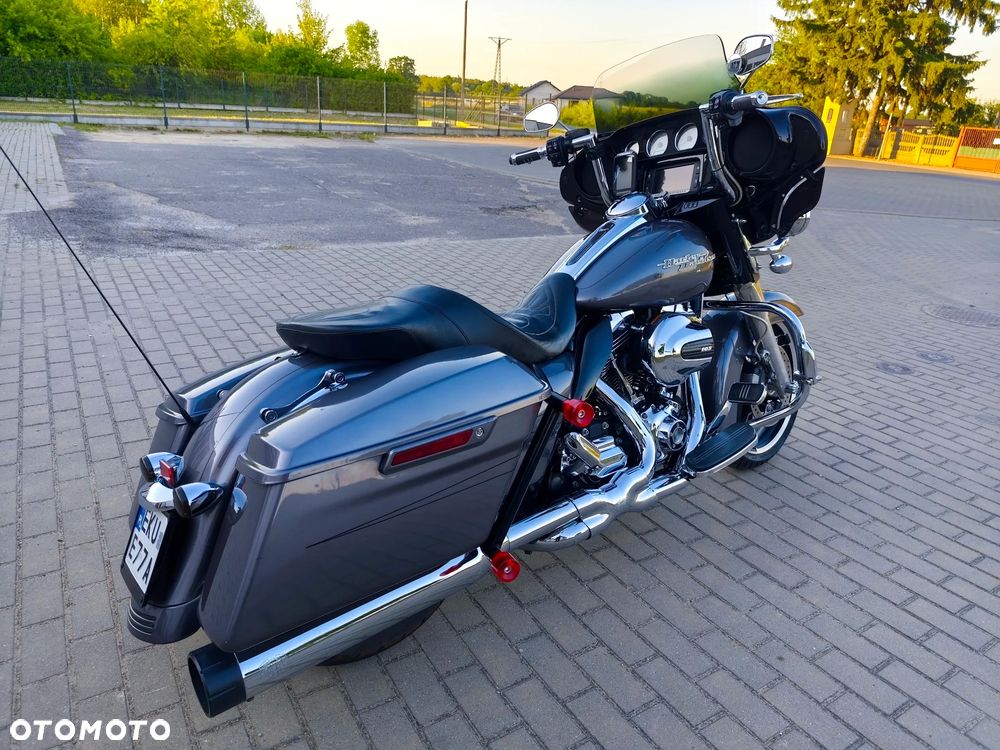 Harley-Davidson FLHXS Special - 13