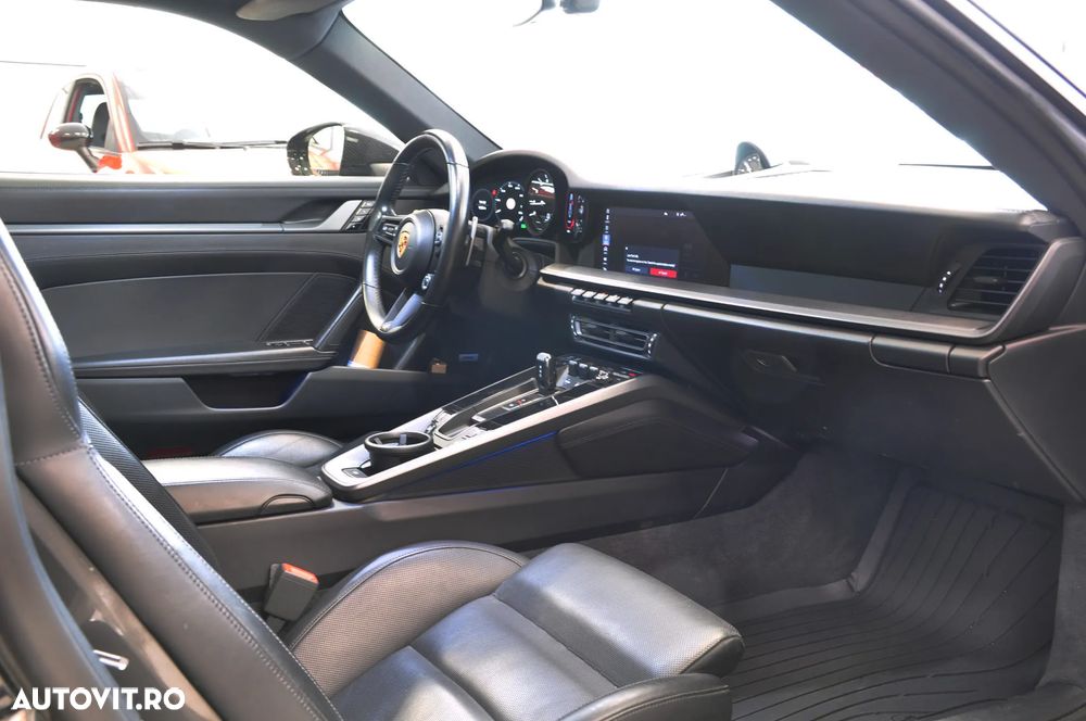 Porsche 911 Carrera 4S PDK - 15