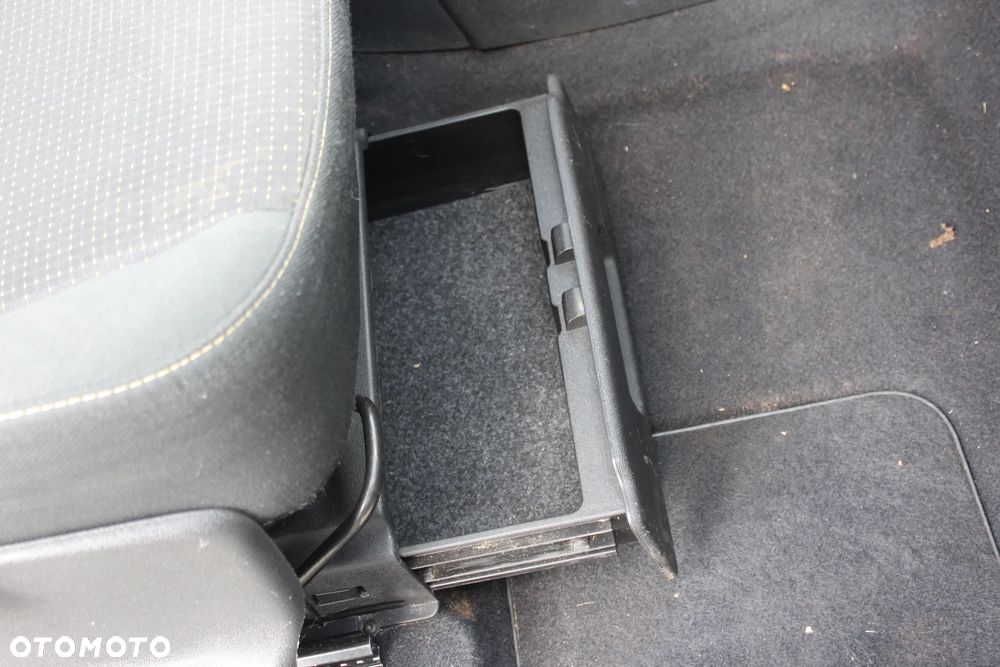 Renault Scenic 1.6 16V Expression - 24
