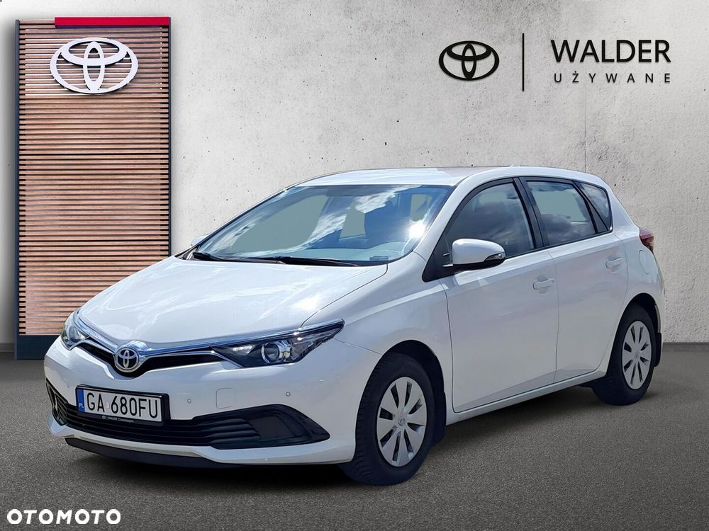 Toyota Auris - 1