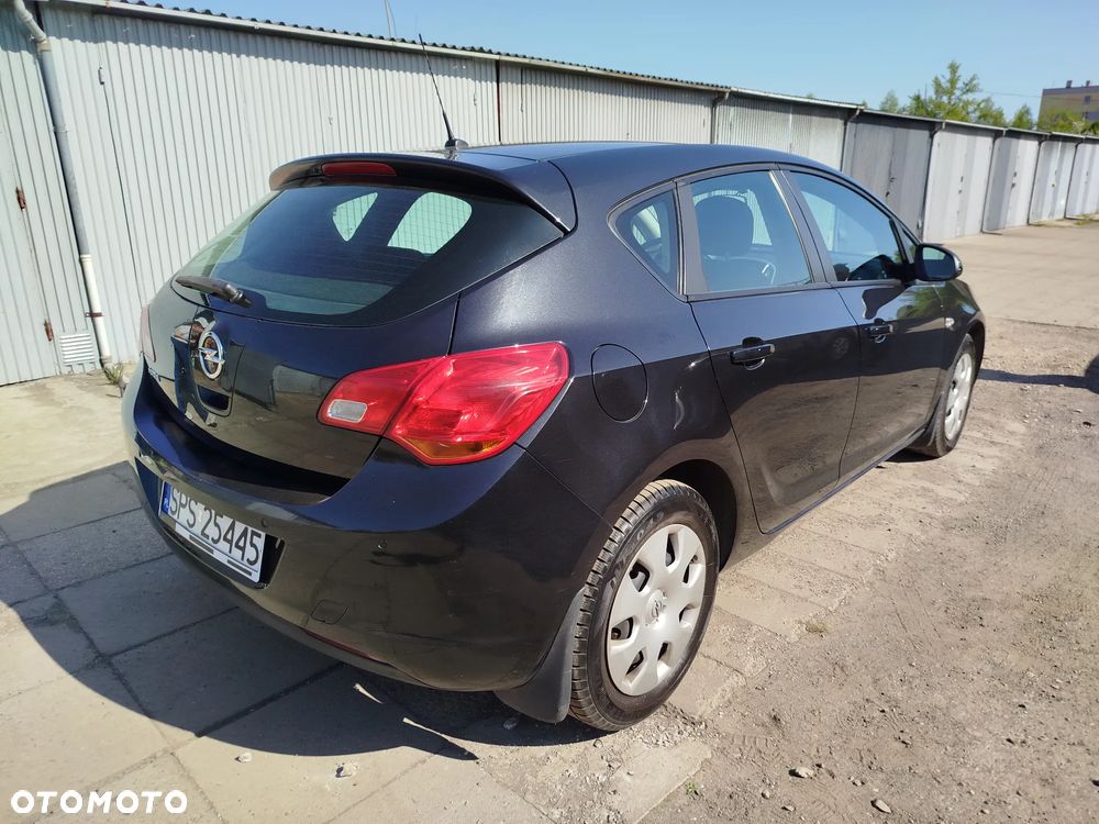Opel Astra 1.6 - 4