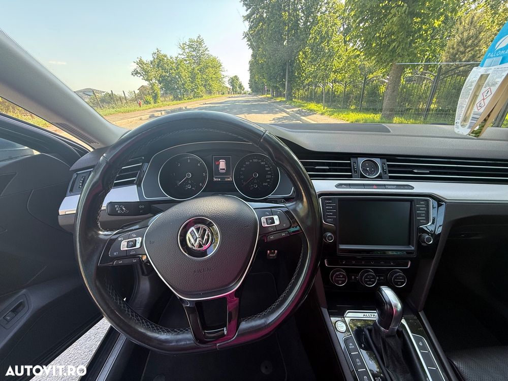 Volkswagen Passat - 10