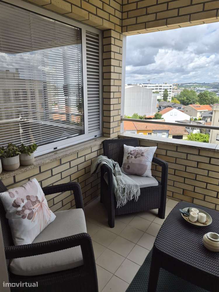 Comprar Apartamento T2+1 Mobilado Águas Santas - Grande imagem: 2/15