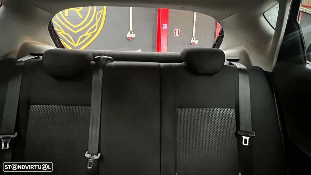 SEAT Ibiza 1.6 TDI FR - 42