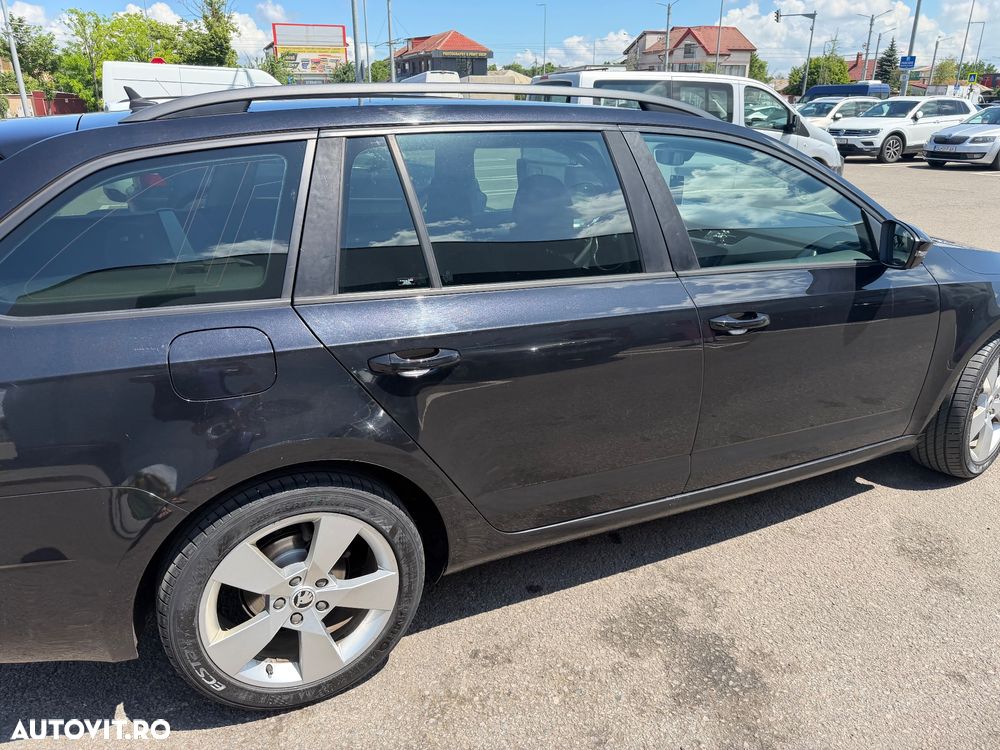 Skoda Octavia 1.6 TDI DSG Style - 12