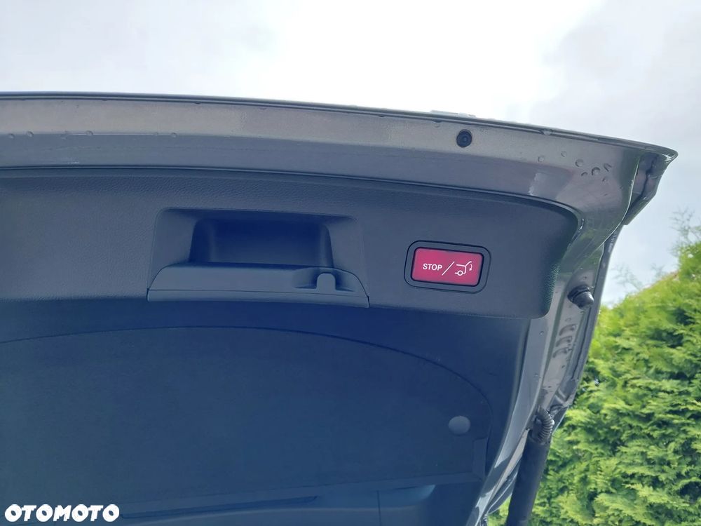Mercedes-Benz GLE 400 4-Matic 9G-TRONIC - 30
