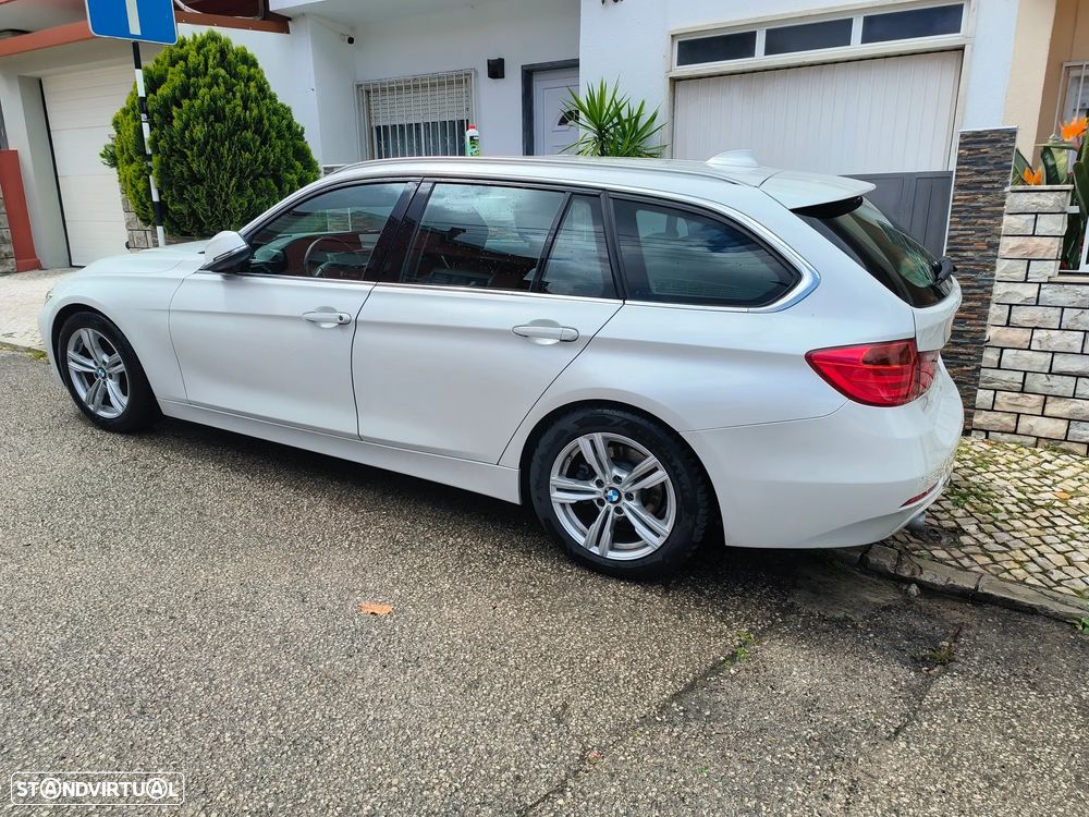 BMW 320 d EfficientDynamics Line Luxury - 3