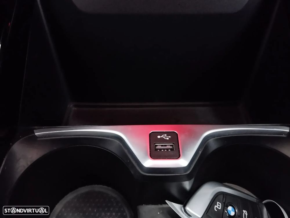 BMW 116 d Pack M - 35