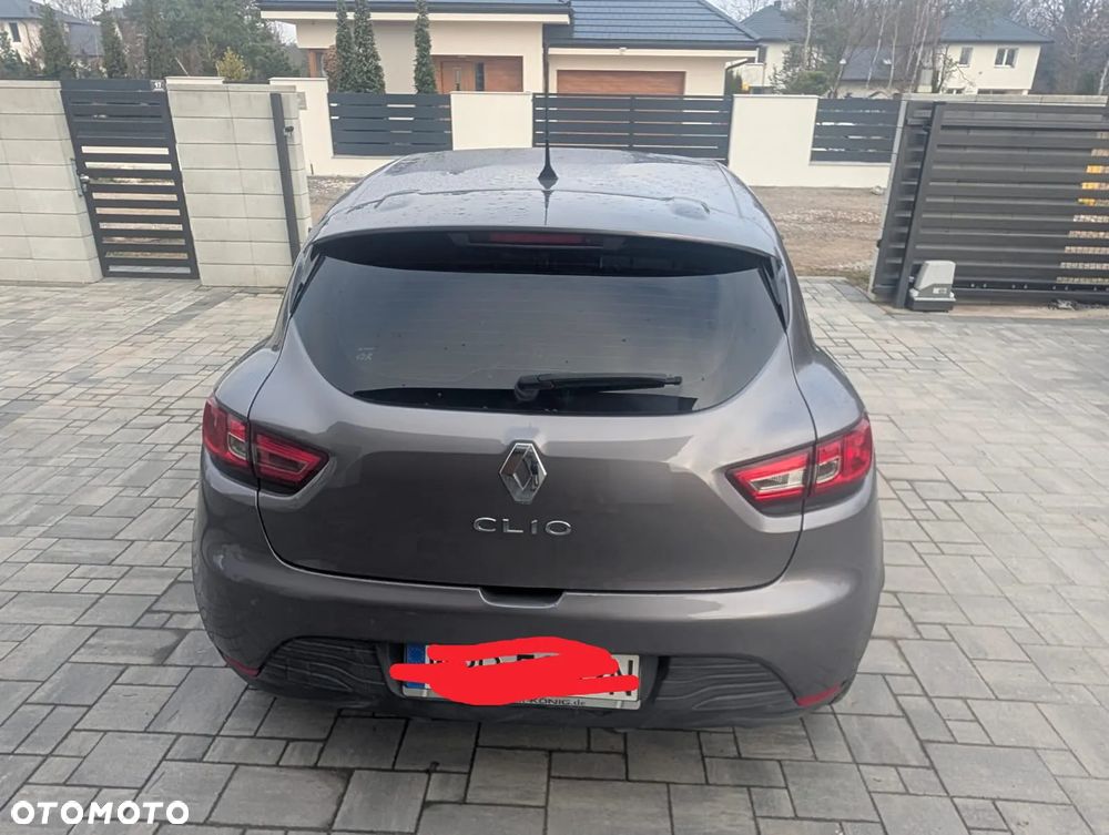 Renault Clio 1.2 16V 75 Expression - 2