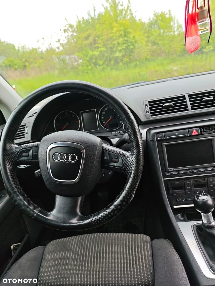 Audi A4 Avant 2.0 TDI DPF - 7