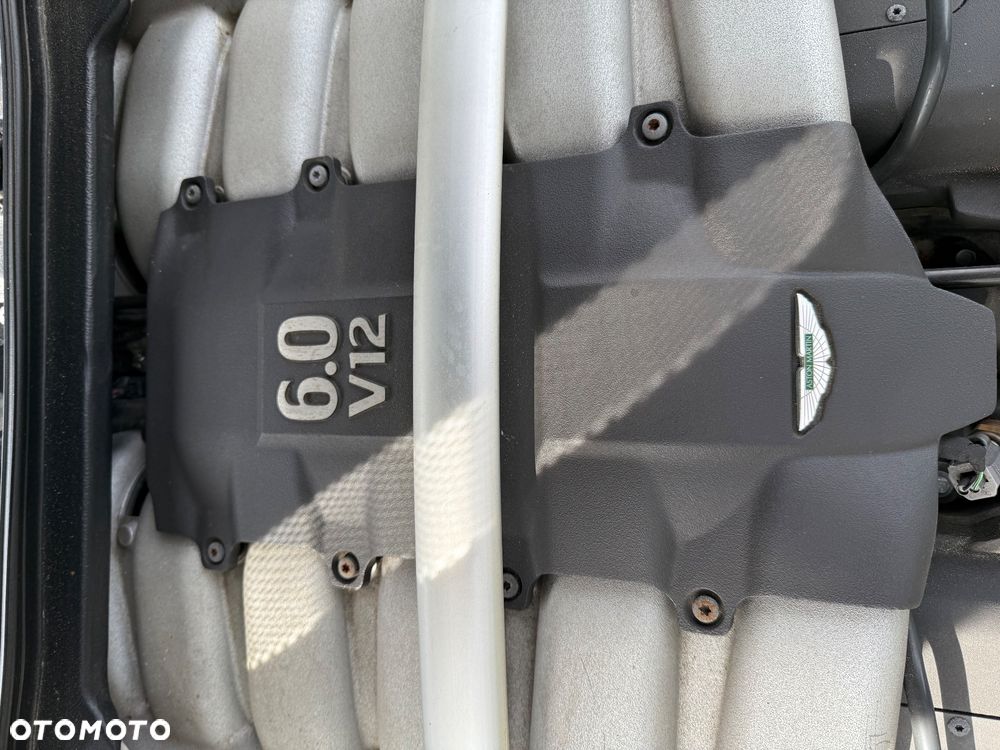 Aston Martin DB9 - 33