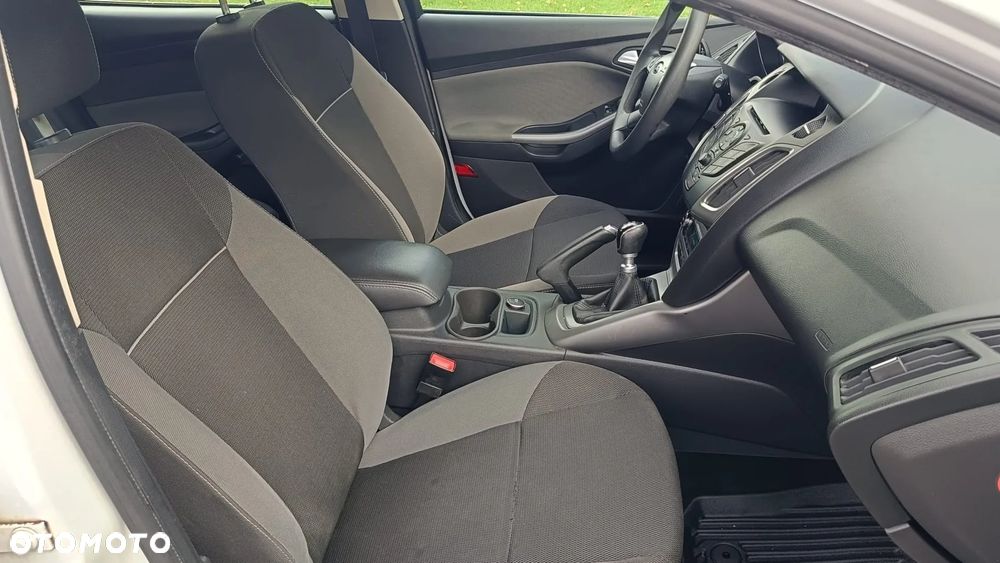 Ford Focus - 14