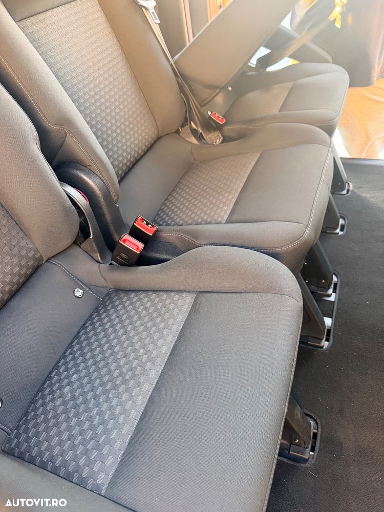 Ford Tourneo Custom L1H1 VA Autm. Titanium - 4