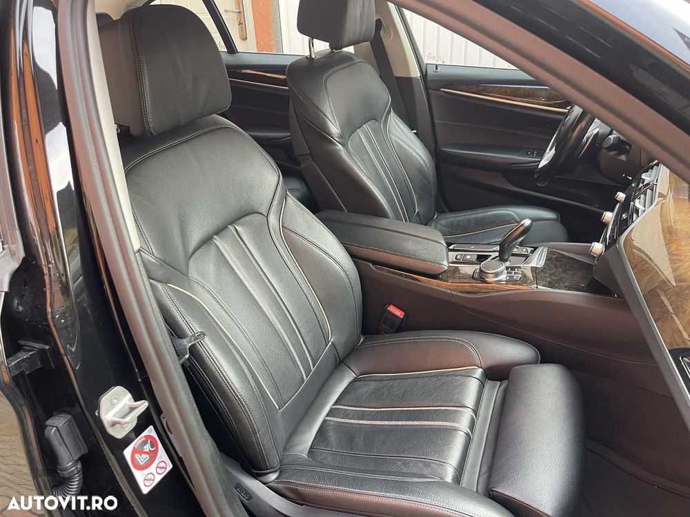 BMW Seria 5 540i xDrive Aut. Luxury Line - 16