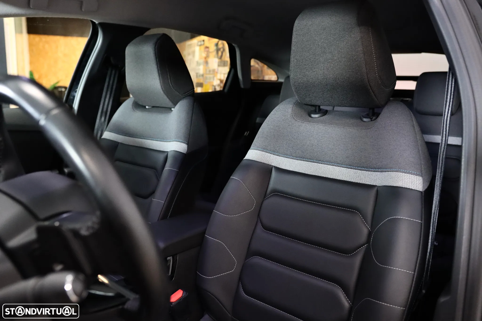 Citroën C4 BlueHDi 130 Stop&Start EAT8 SHINE - 9