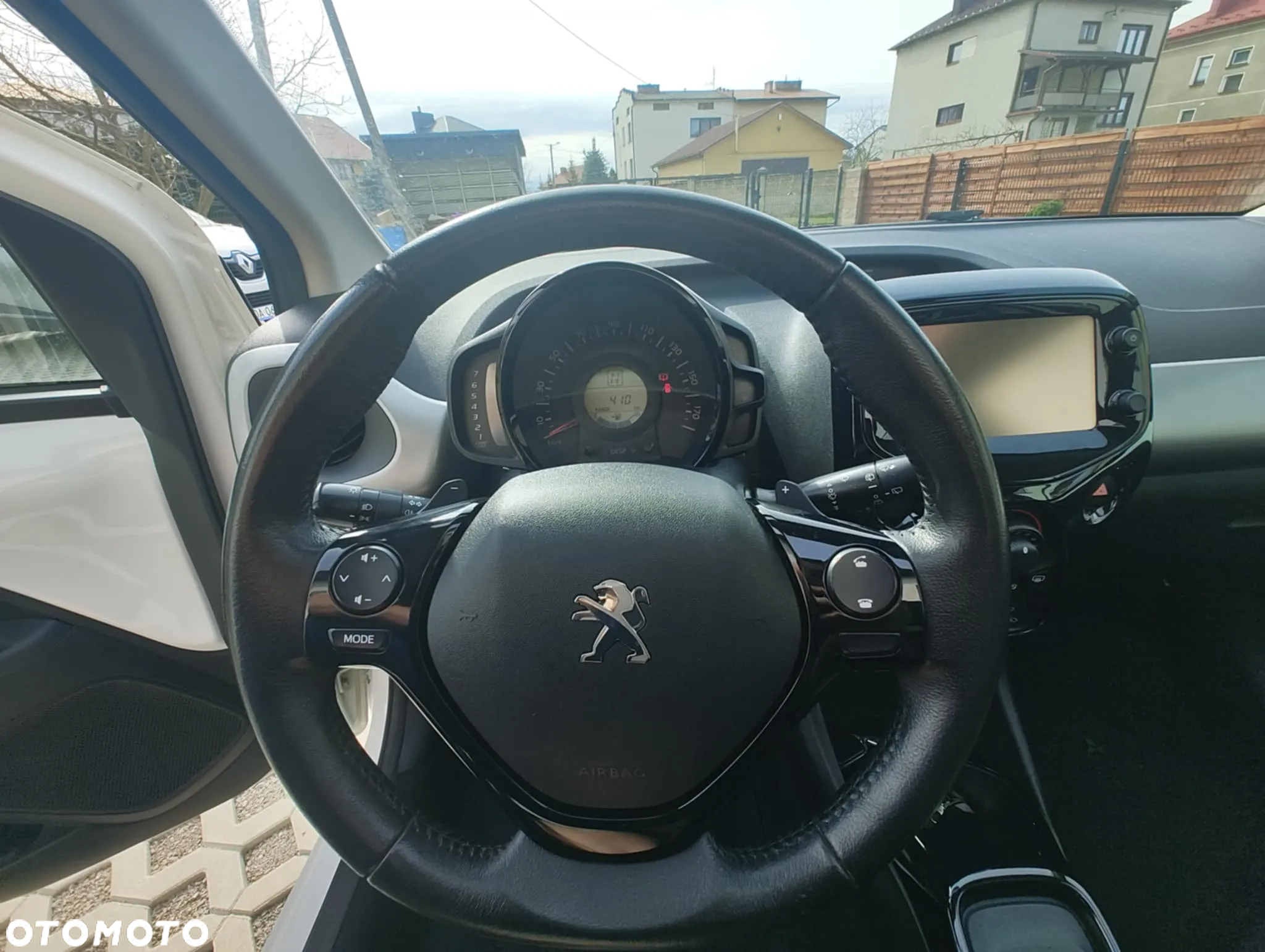 Peugeot 108 VTI 68 ETG5 Top Allure - 11