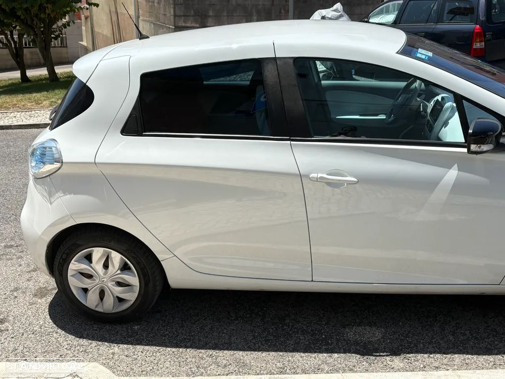 Renault Zoe (s/ Bateria) 22 kwh Zen - 13