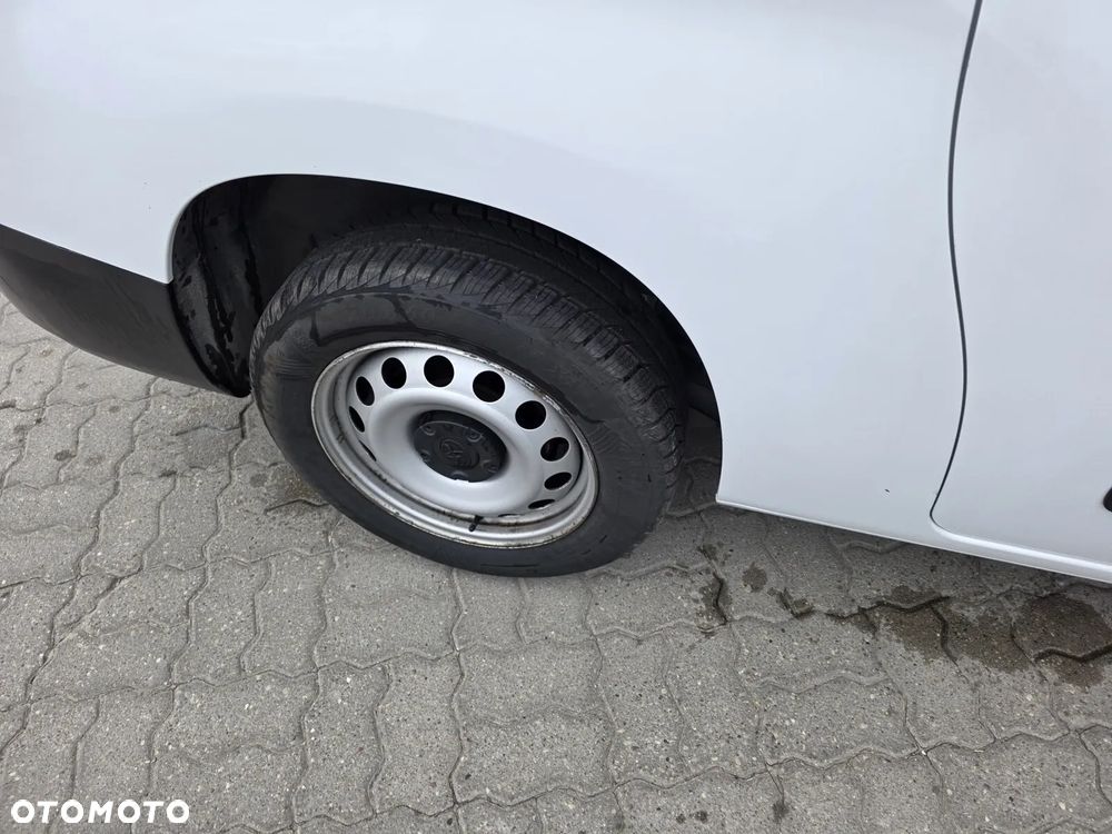 Toyota Proace City Van L2H1 3 osobowy Jak Doblo Partner Combo - 12