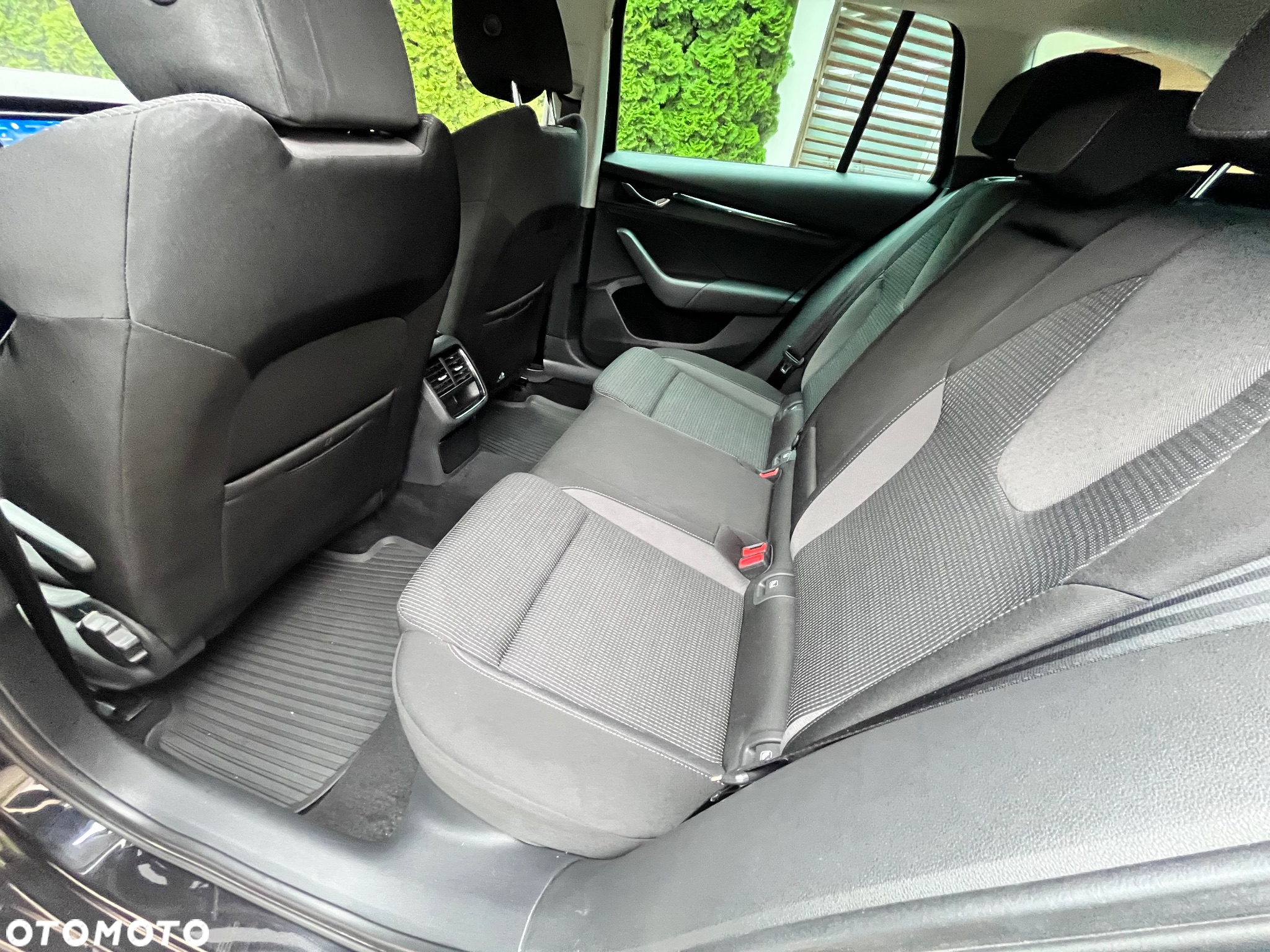 Skoda Octavia 2.0 TDI Ambition DSG - 14
