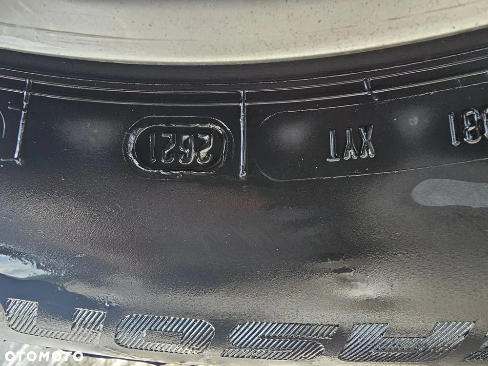 Chrysler Pacifica - 33