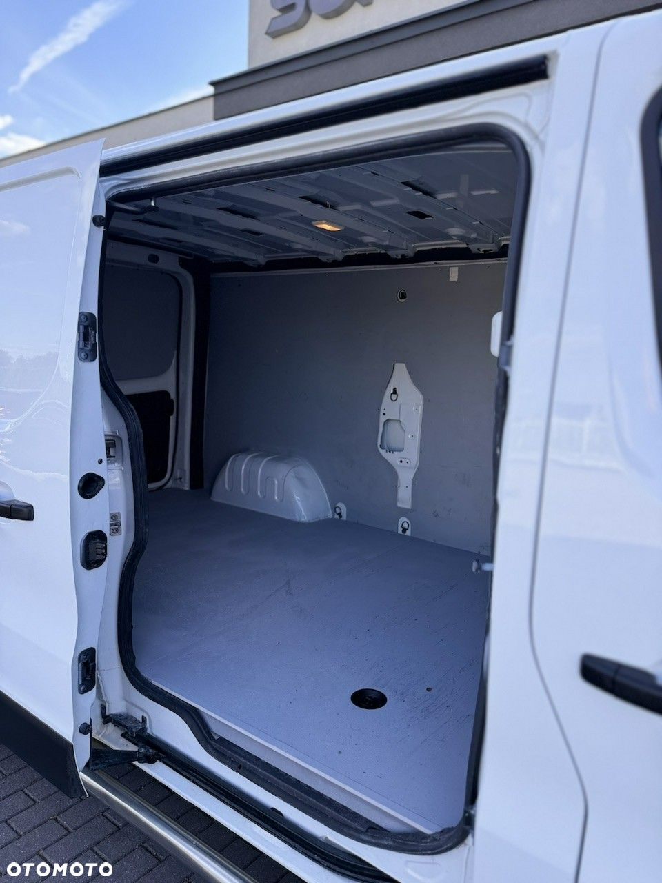 Renault Trafic - 11