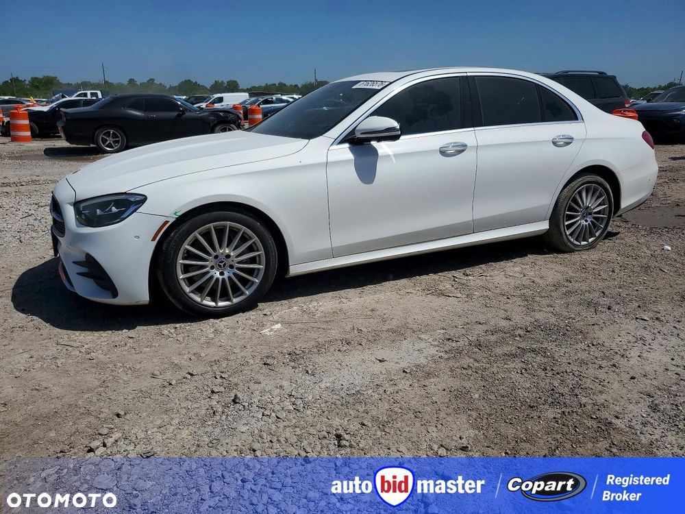 Mercedes-Benz Klasa E 300 9G-TRONIC