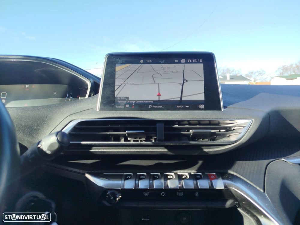 Peugeot 5008 1.6 BlueHDi Crossway EAT6 - 17