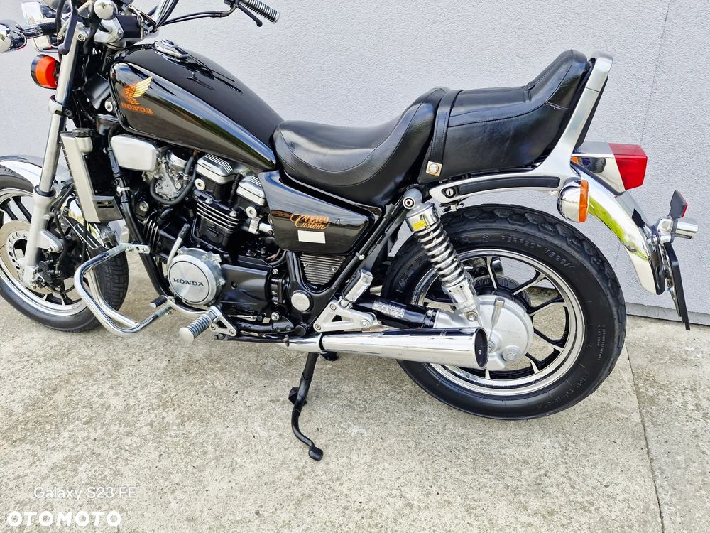 Honda VF - 9