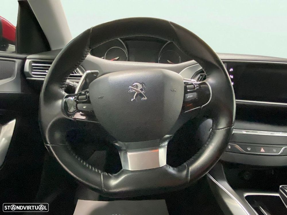 Peugeot 308 1.2 PureTech Allure EAT8 - 9
