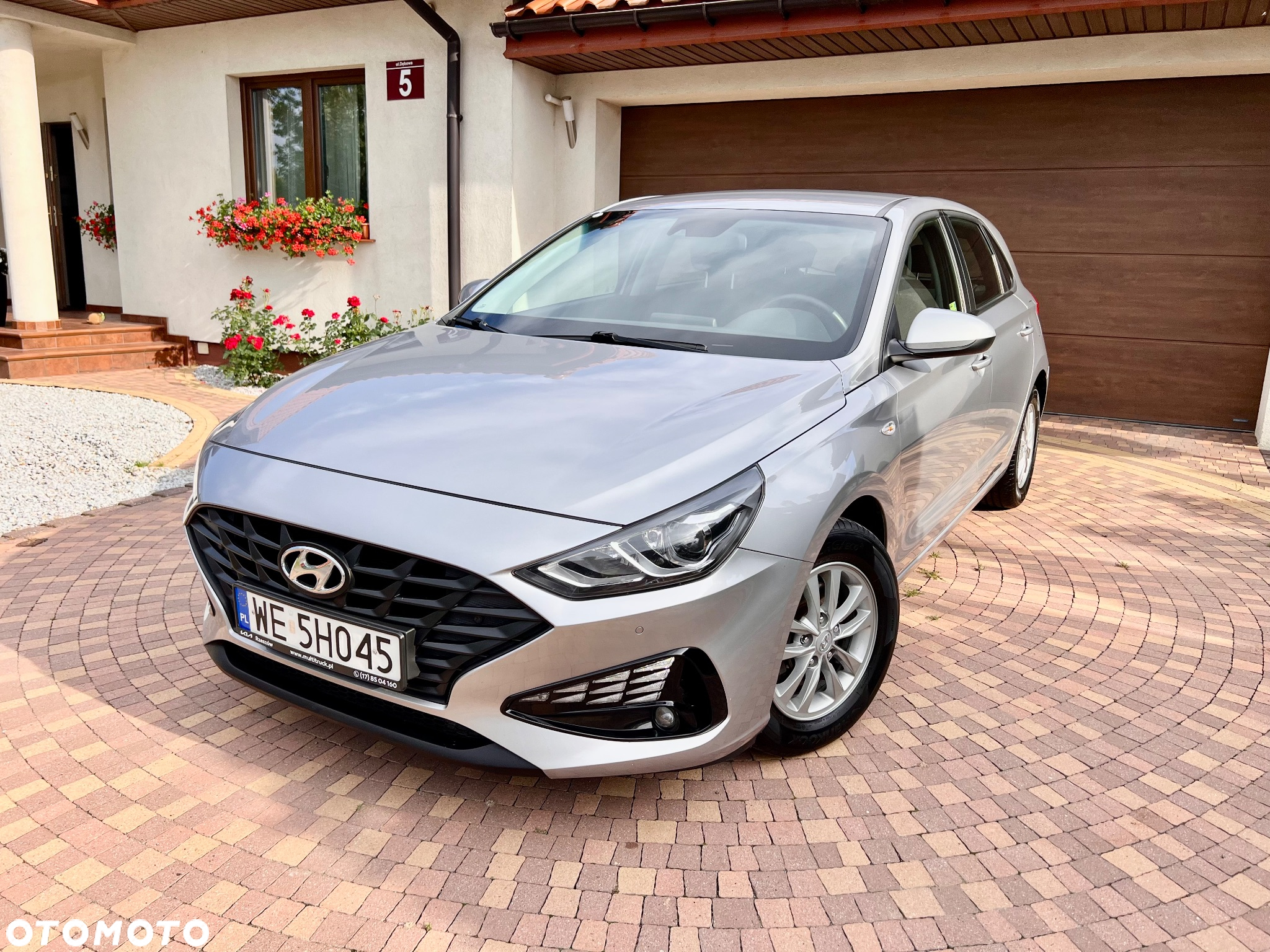 Hyundai i30 1.5 DPI Classic + - 15