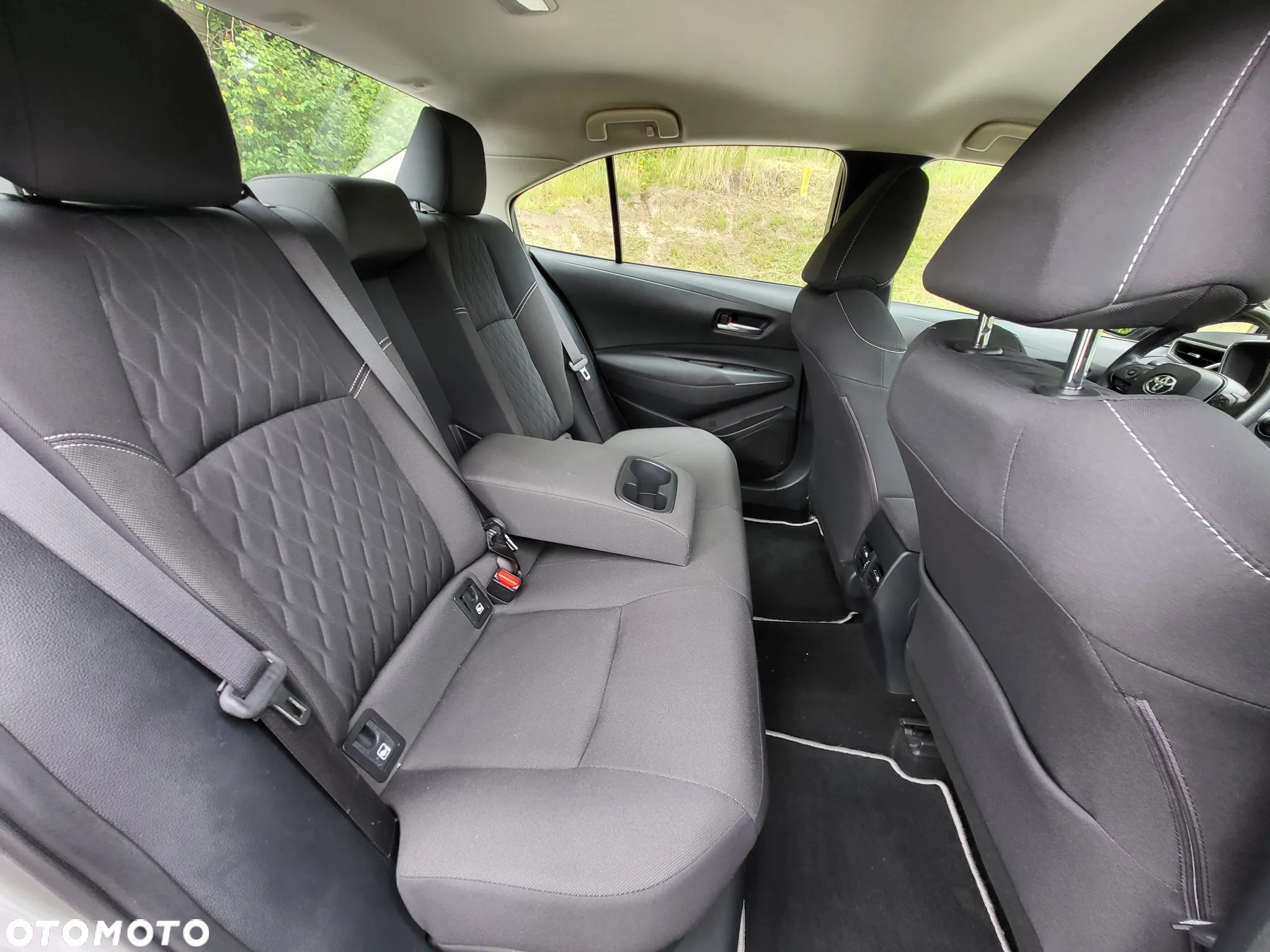 Toyota Corolla 1.8 Hybrid Comfort - 15